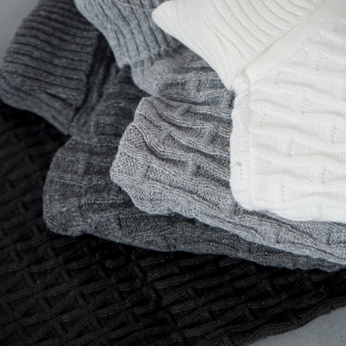 پلیور اندامی یقه اسکی طوسی تیره مردانه مدلotik