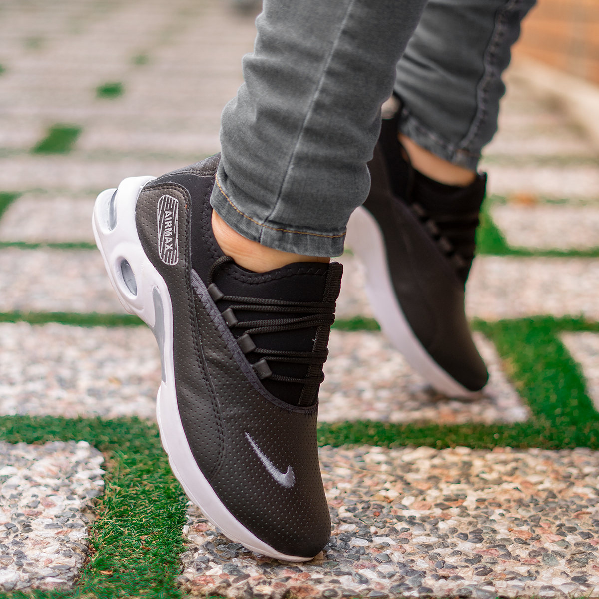 کفش ورزشی Nike airمردانه مشکی مدلoriya