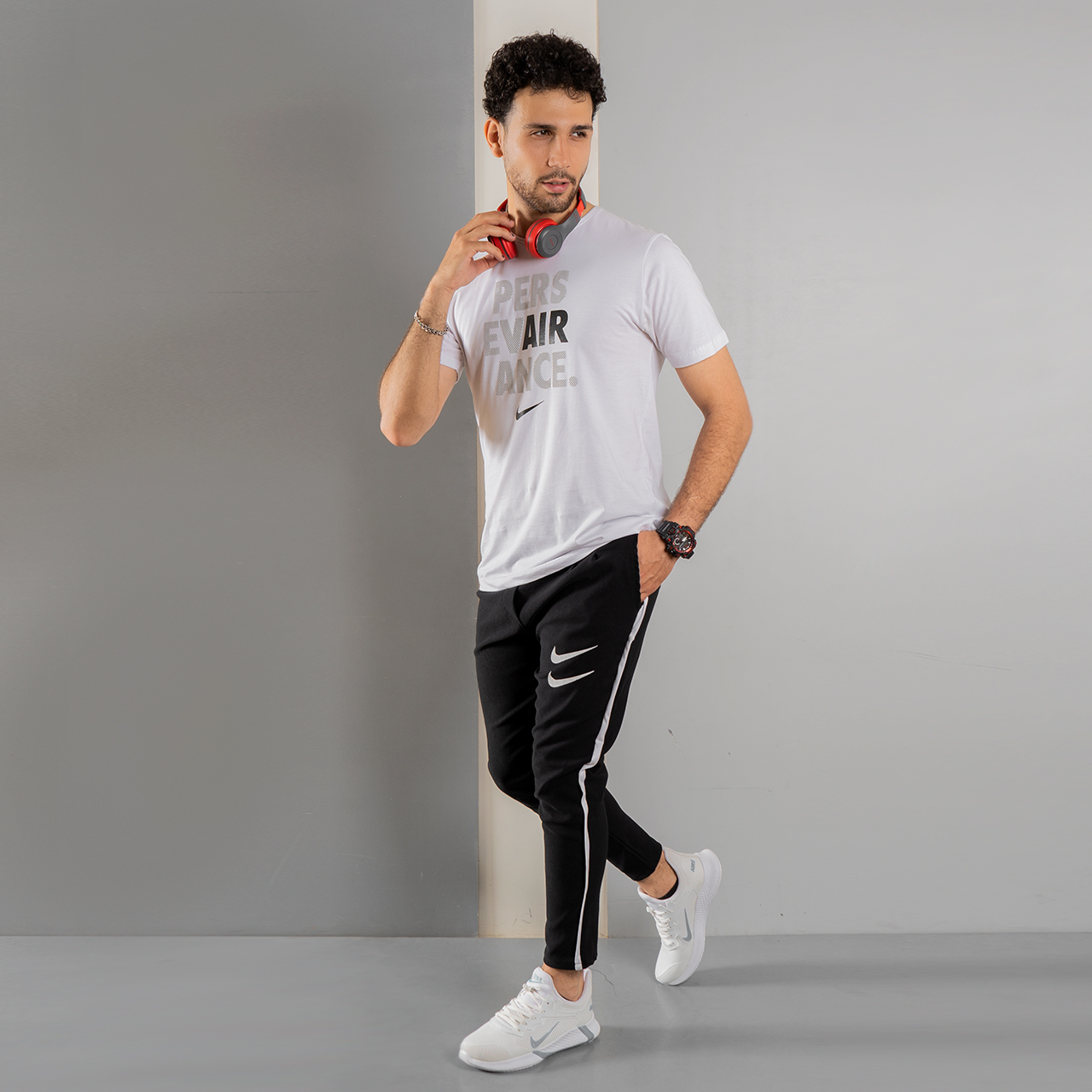 اسلش دو نایک خط دار مردانه مشکی مدلTimon