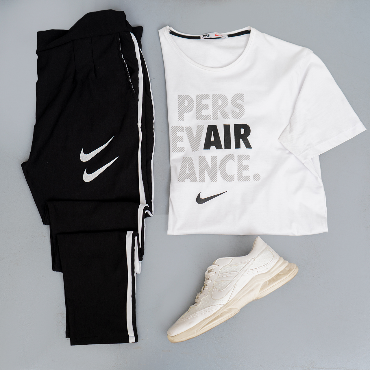 اسلش دو نایک خط دار مردانه مشکی مدلTimon