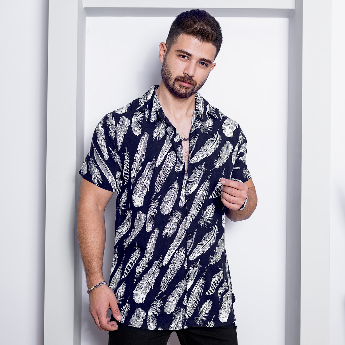 پیراهن هاوایی مردانه سرمه ای مدل Noyan