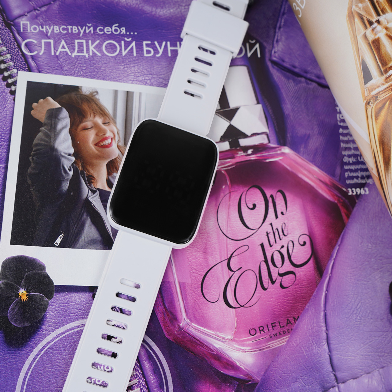 ساعتLED سفید مدل W330