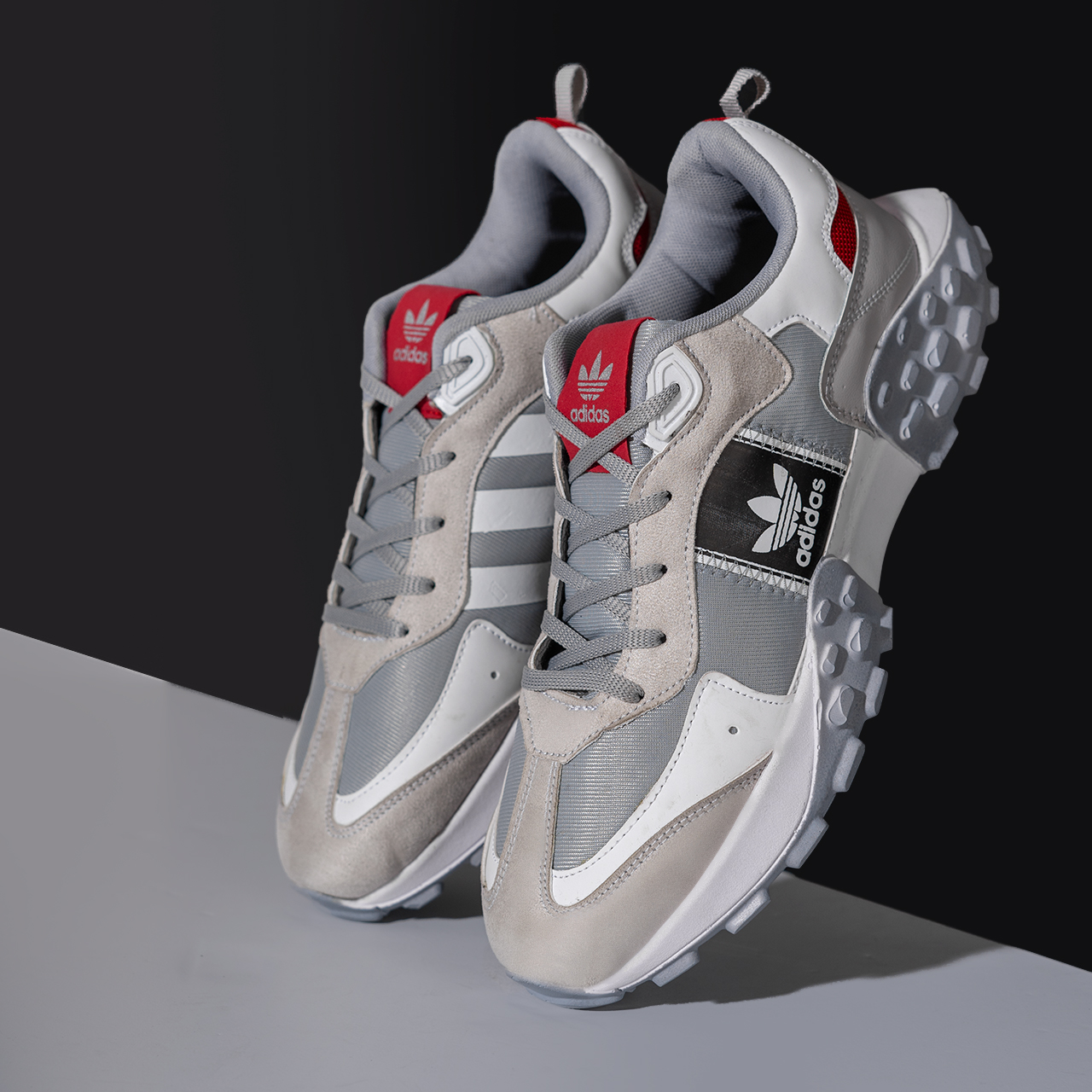 کفش ورزشی مردانه Adidas طوسی مدلSato