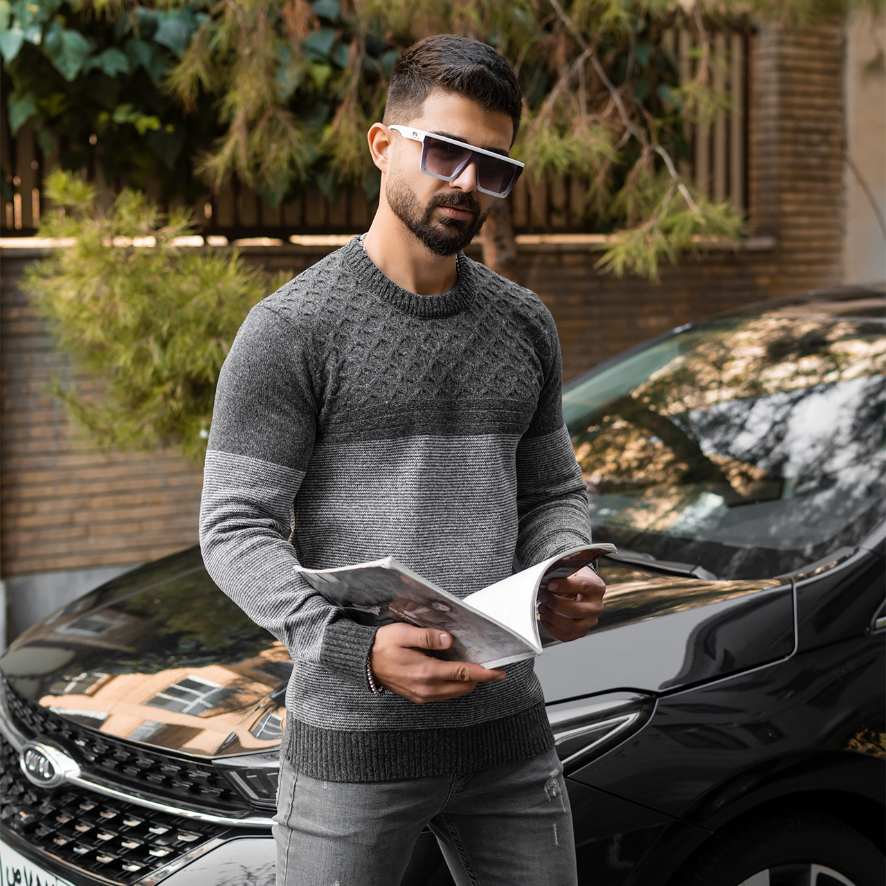 پلیور مردانه راه راه ذغالی مدل navid