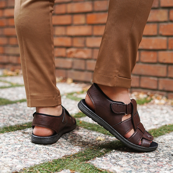 صندل قهوه ای مردانه مدل Amir