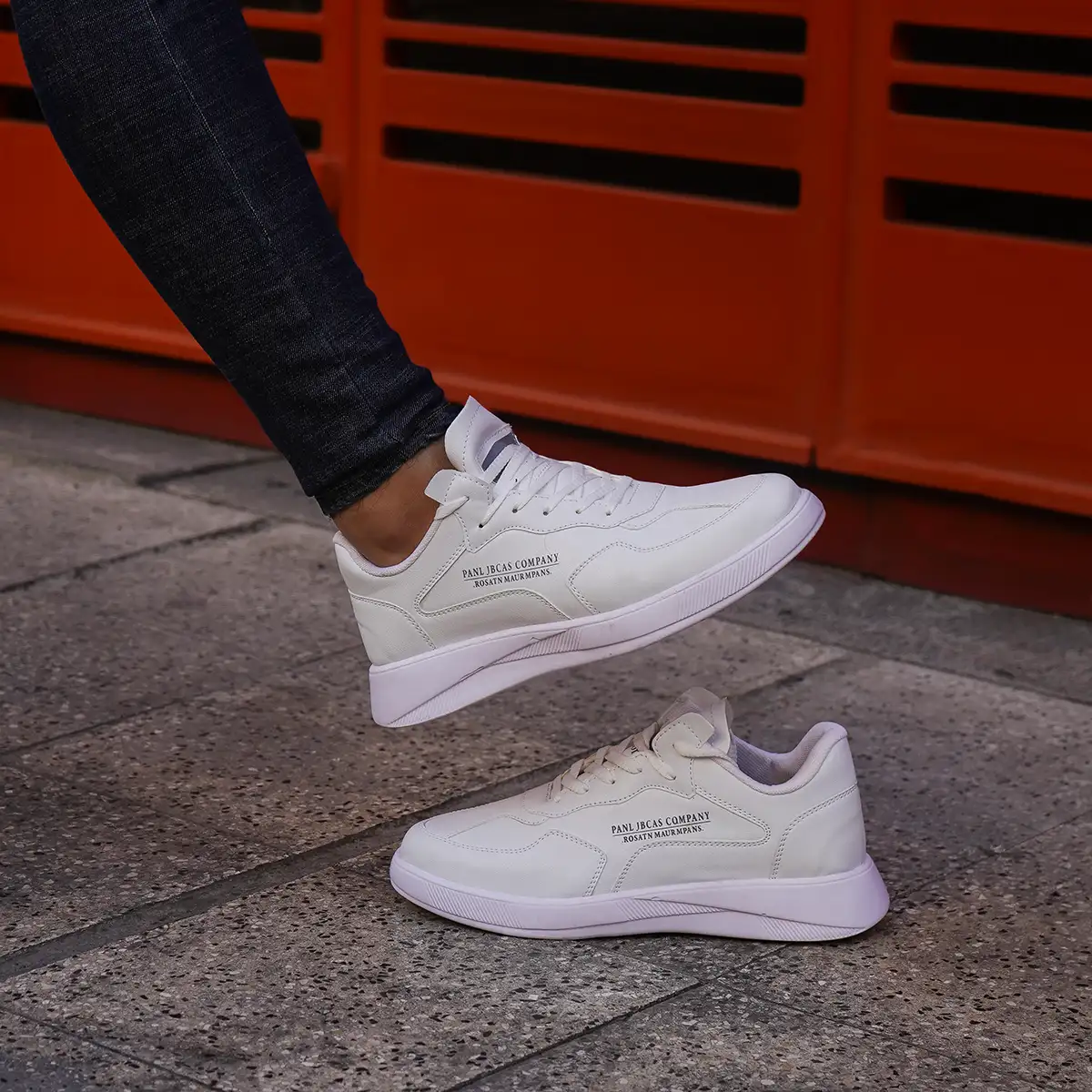 کفش تخت سفید مردانه مدل Anatomic