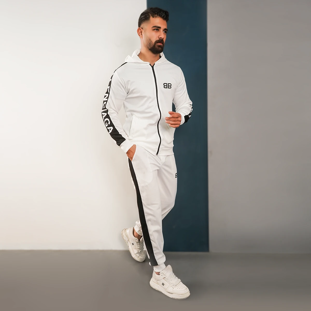 ست سوییشرت شلوار مردانه Balenciagaمدل Bizhan