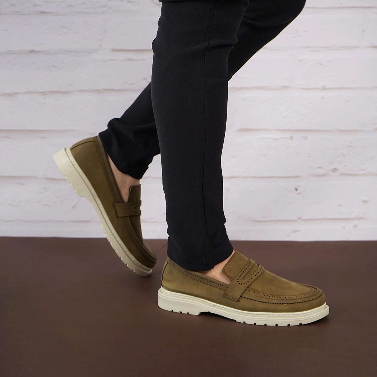 کفش تخت مردانه خاکی مدل Erfan