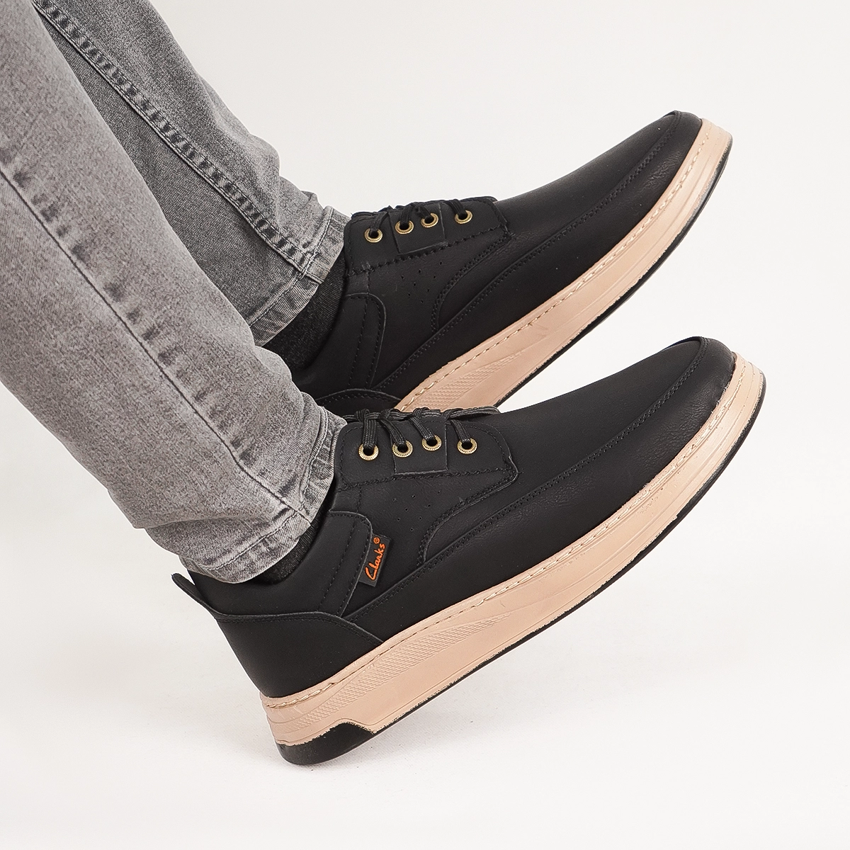 کفش تخت مردانه Clarks مشکی مدل Havosh
