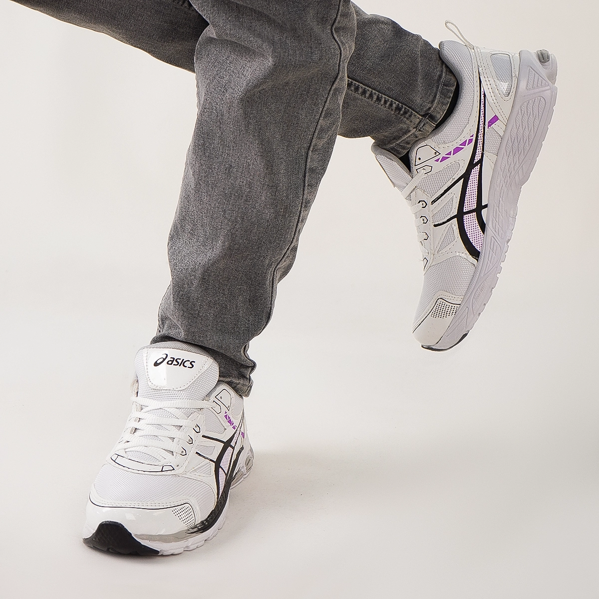 کفش ورزشی مردانه سفید صورتی مدلRadman