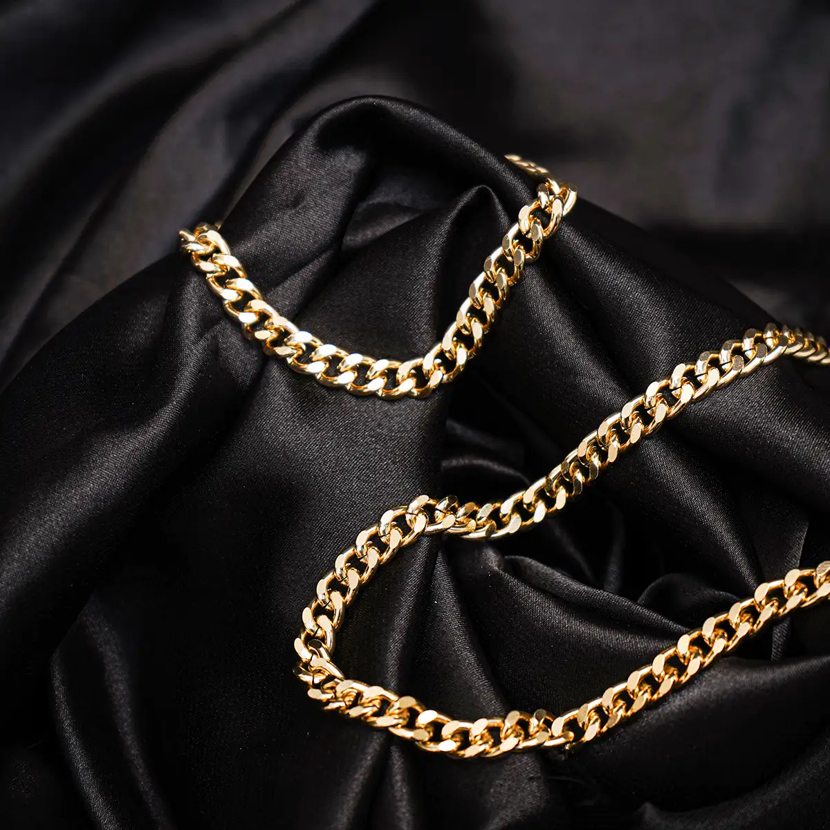 ست ساعت و گردنبند و دستبند طلایی Dragon