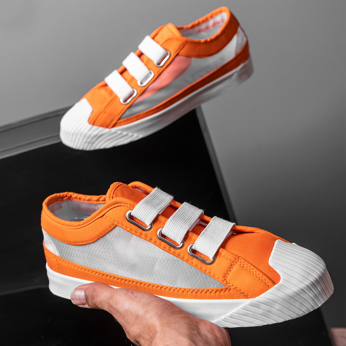 کفش ورزشی سفید نارنجی مردانه مدل Apali