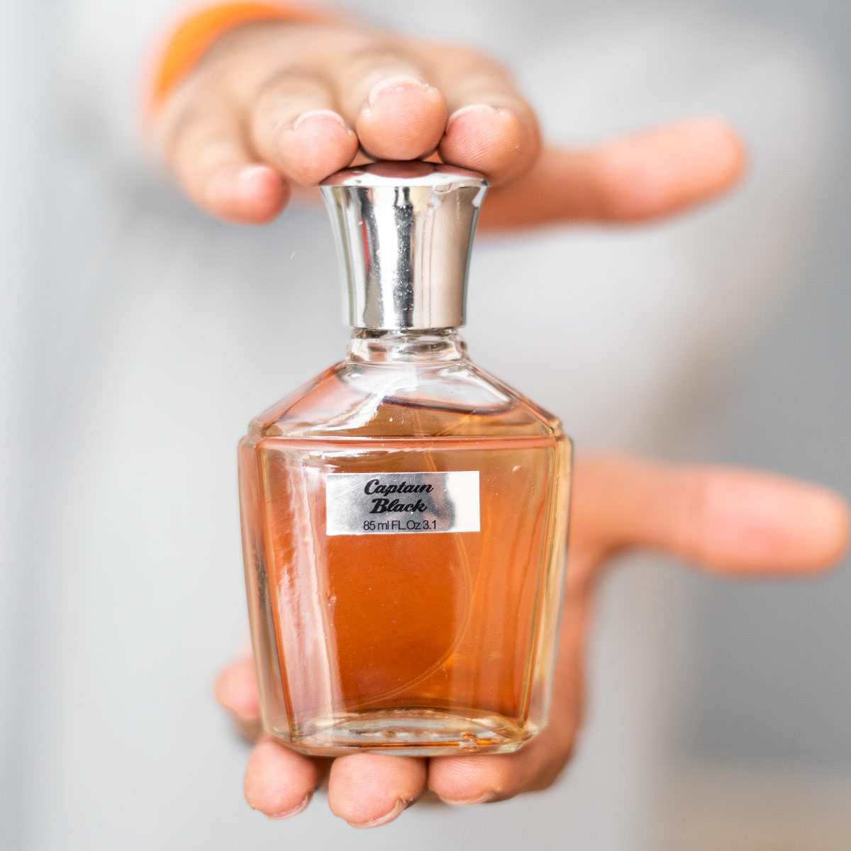 عطر مردانه Captain Black