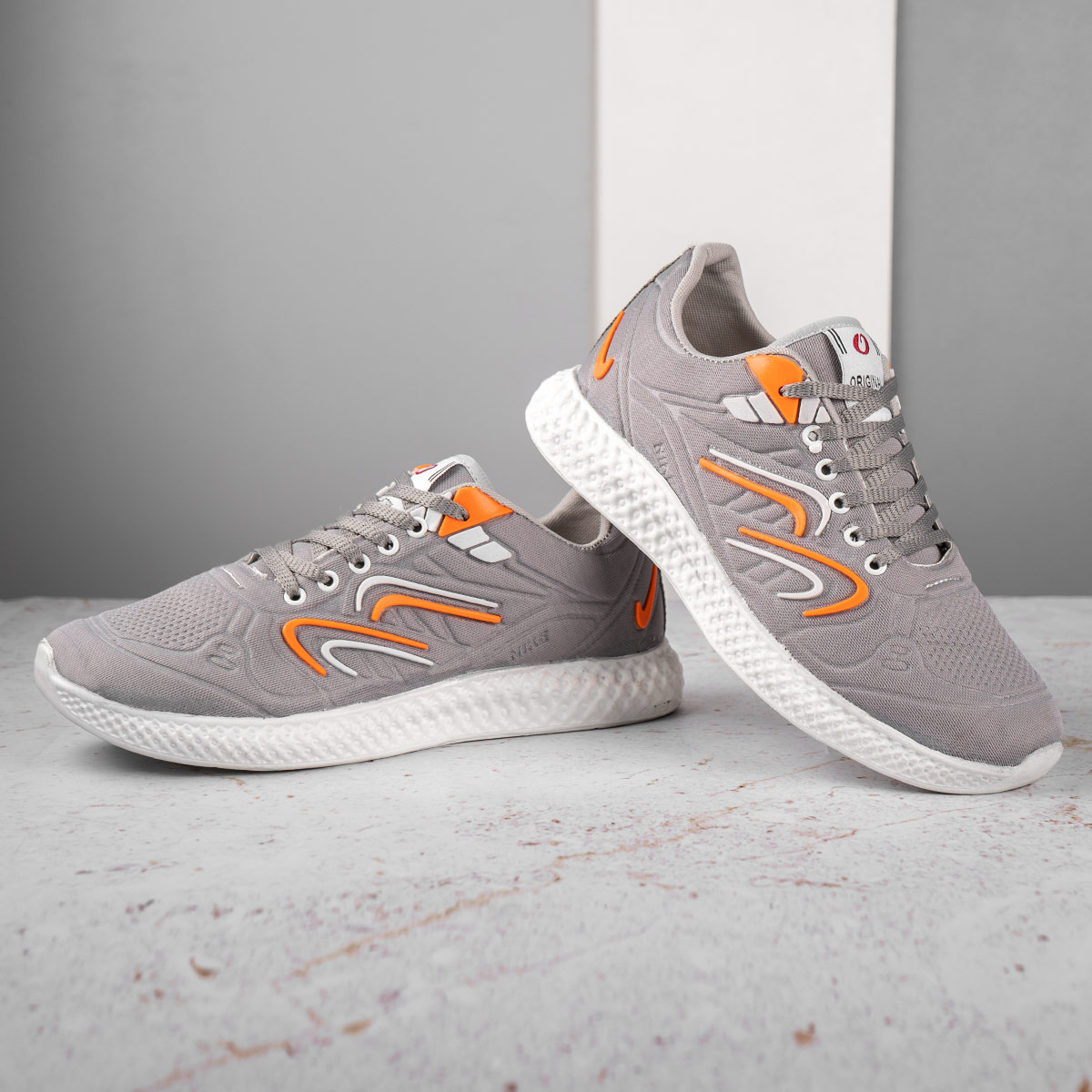 کفش saucony مردانه طوسی نارنجی مدل Delon(T)