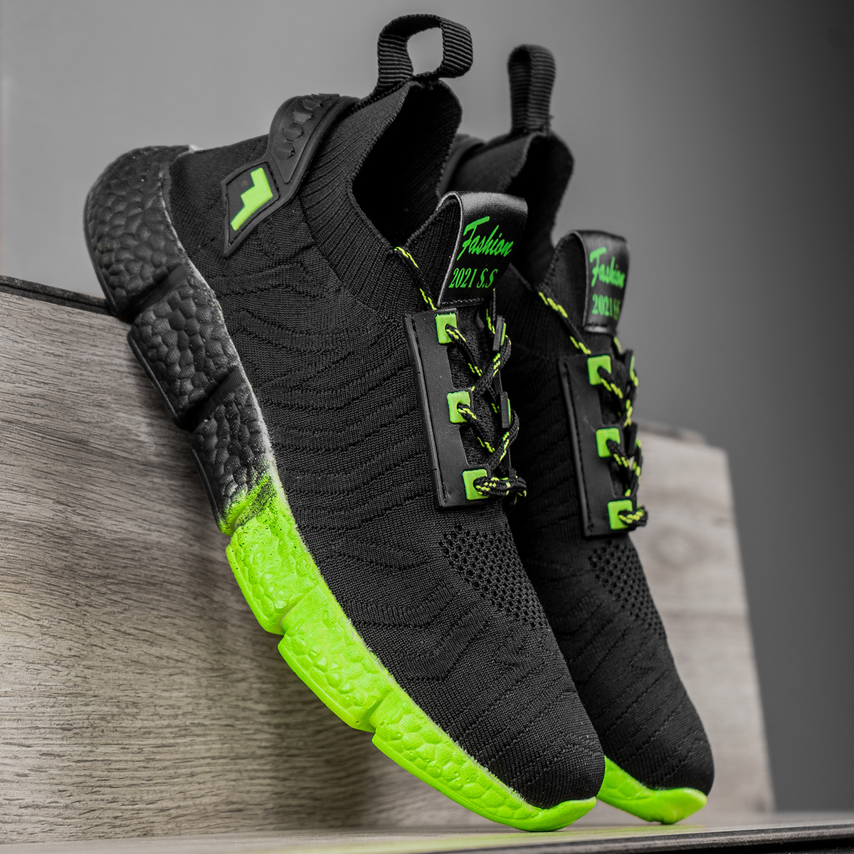 کفش ورزشی مردانه مشکی سبز مدل zebra